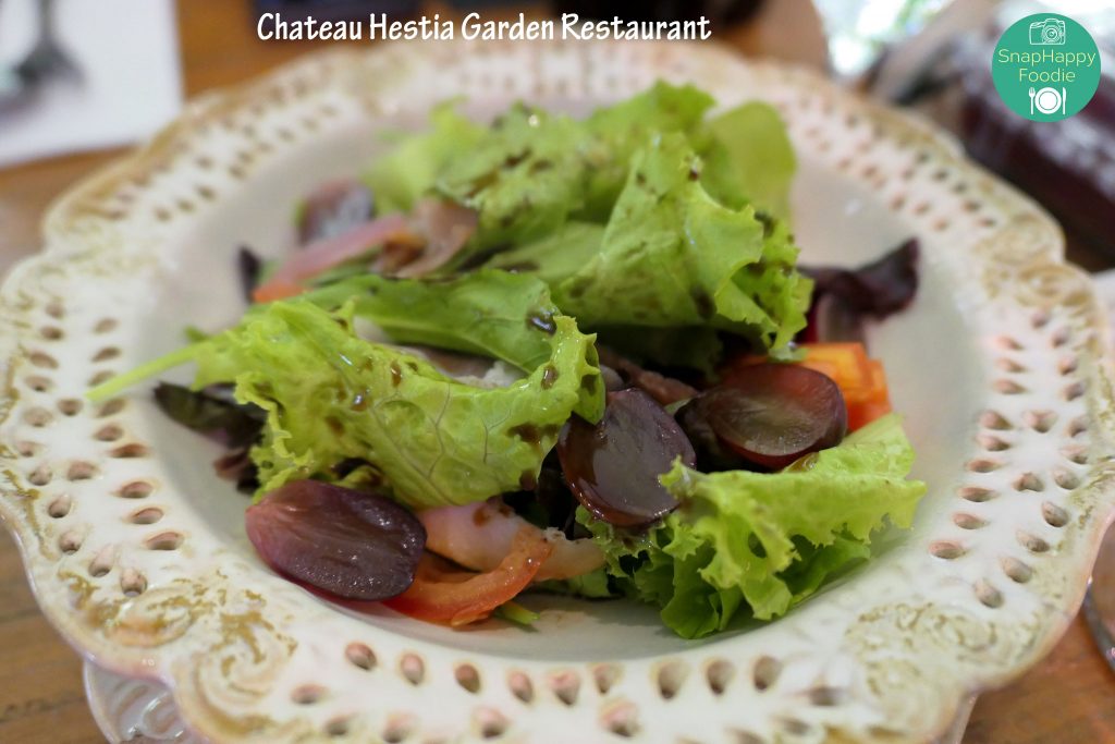 Chateau Hestia Garden Restaurant & Deli Shop 