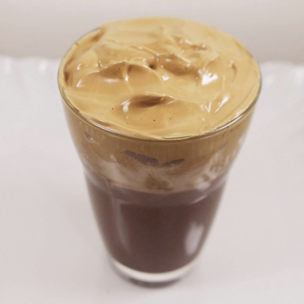 SnapHappy Foodie | www.snaphappyfoodie.com SnapHappy Foodie Dalgona Coffee